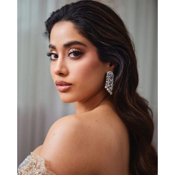 Janhvi Kapoor Look For Sale