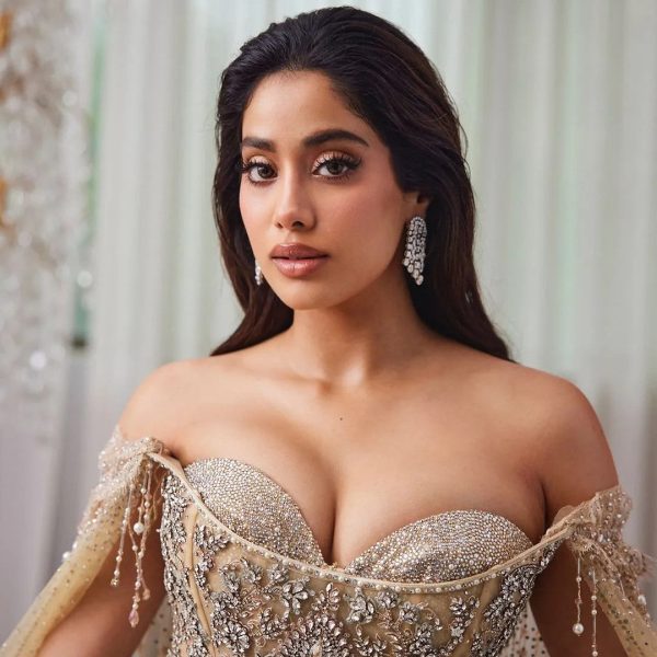 Janhvi Kapoor Look For Sale