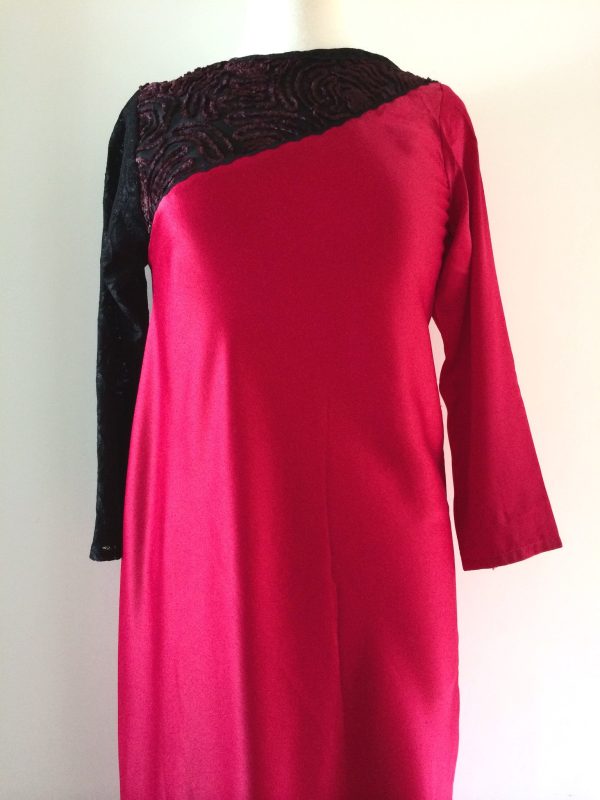 Red Aqua Asymmetric dress with a Lace Sleeve Supply