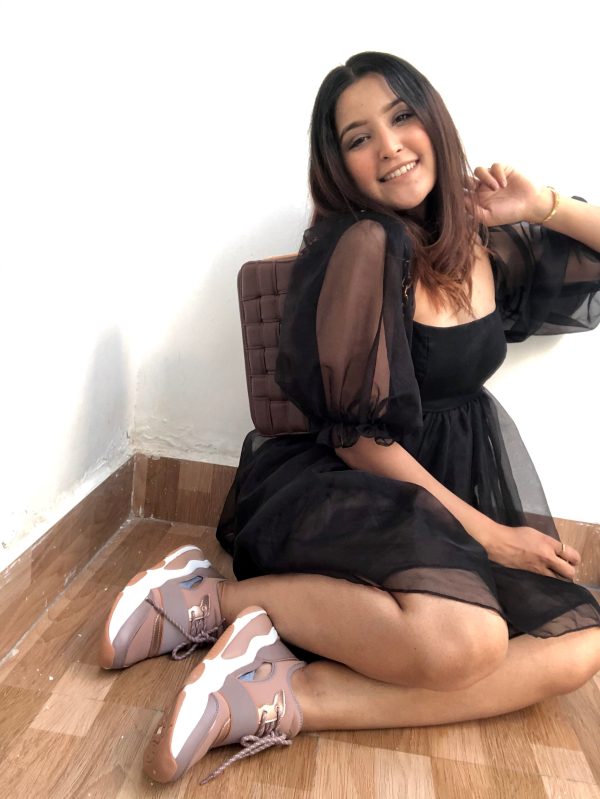 Shiwangi Vijaywargiya in Lil  Black Dress Hot on Sale