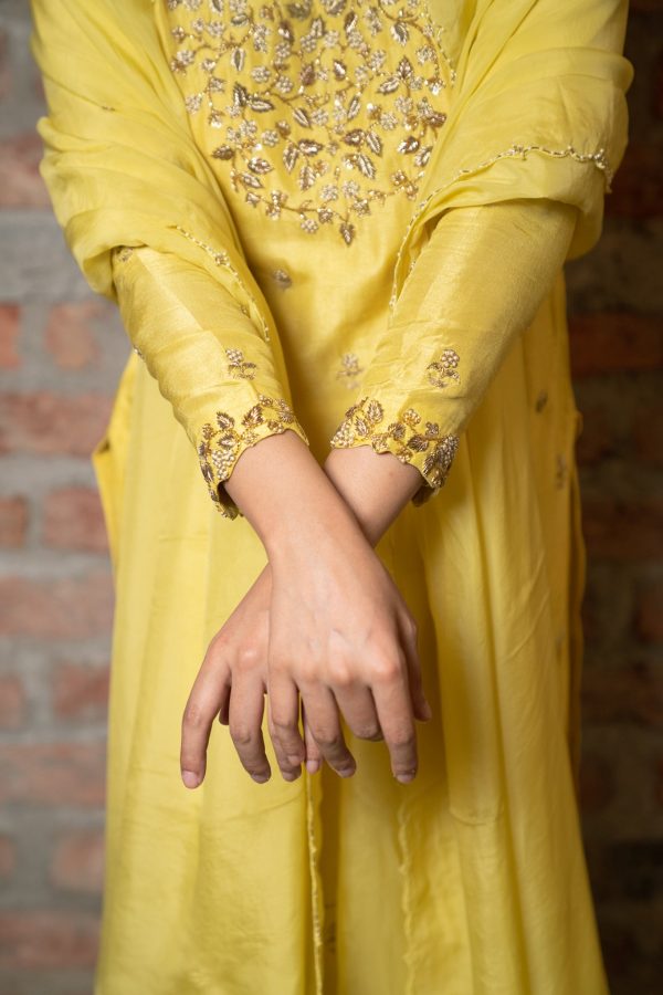 Tuscan Sun Scalloped Dupatta For Sale